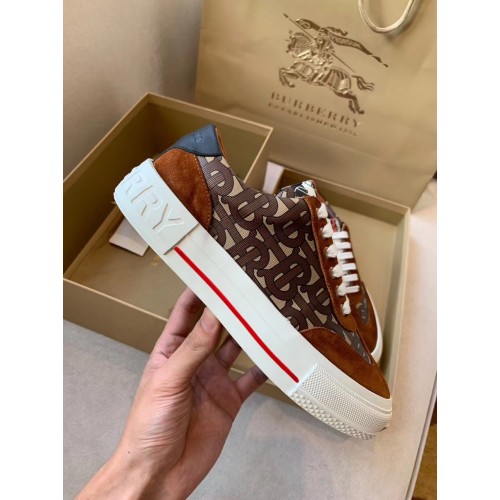 Burberry Sneakers BBR-SN346435890090